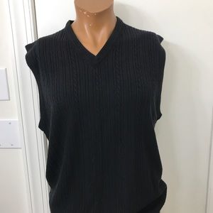 Geoffrey Beene sweater vest